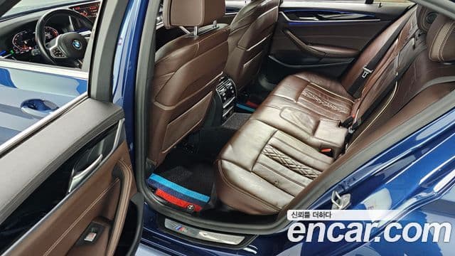 BMW 5 Series 2021 — Şəkil 12/20