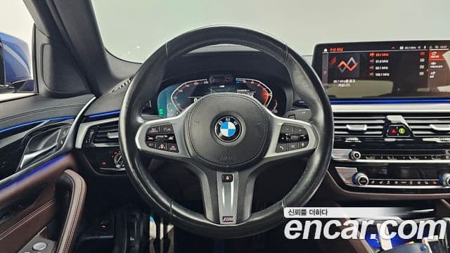BMW 5 Series 2021 — Şəkil 13/20