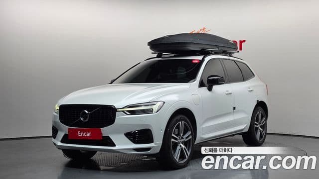 Volvo XC60 2020 — ფოტო 1/20