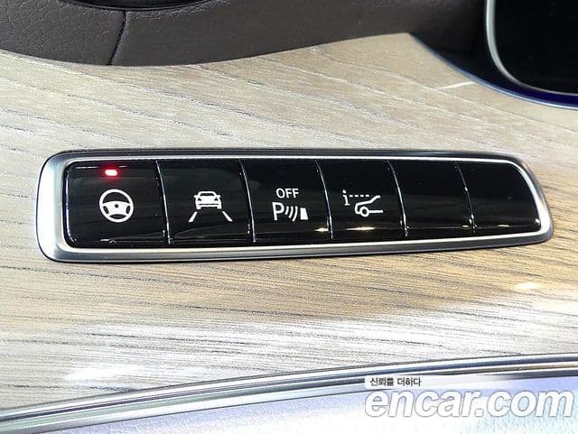 Mercedes-Benz E-Class 2020 — Фото 7/20