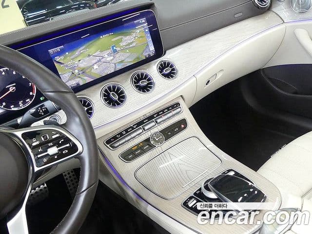 Mercedes-Benz E-Class 2020 — Фото 11/20