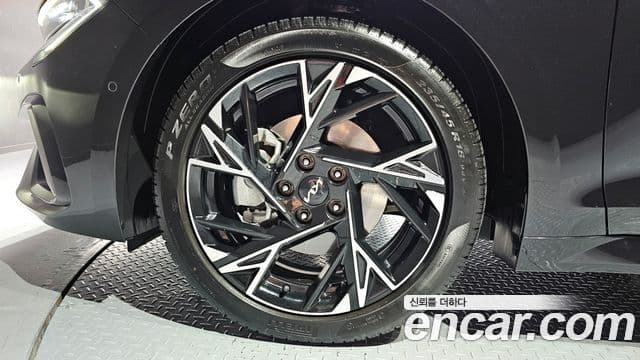 Kia K5 2025 — Photo 12/29