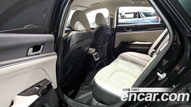Kia K5 2025 — Şəkil 11/20