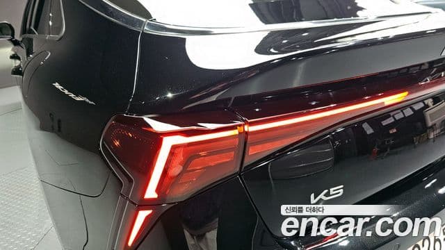 Kia K5 2025 — Photo 3/29