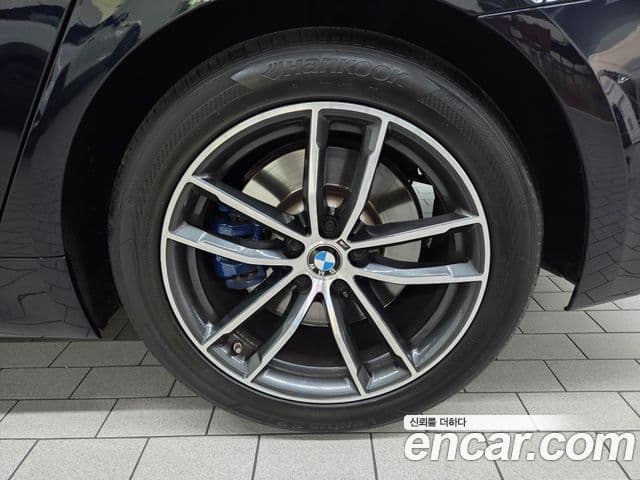 BMW 5 Series 2023 — ფოტო 5/20