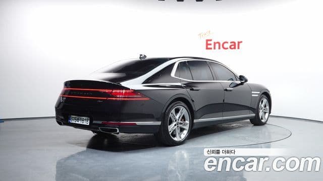 Genesis G90 2023 — ფოტო 2/20
