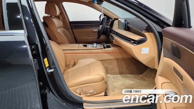Genesis G90 2023 — Photo 14/40
