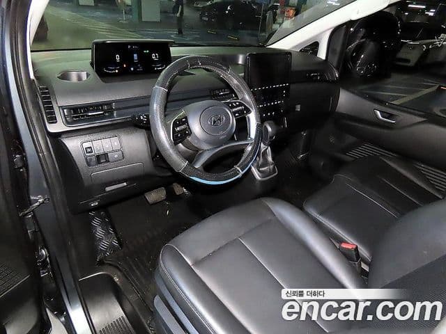 Hyundai Staria 2023 — ფოტო 11/19