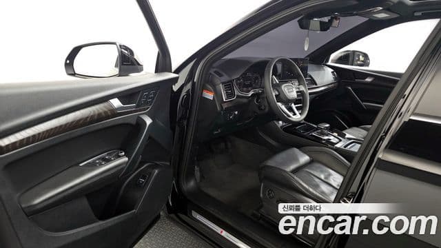 Audi Q5 2023 — ფოტო 10/20
