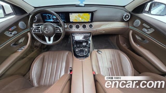 Mercedes-Benz E-Class 2018 — Şəkil 7/20