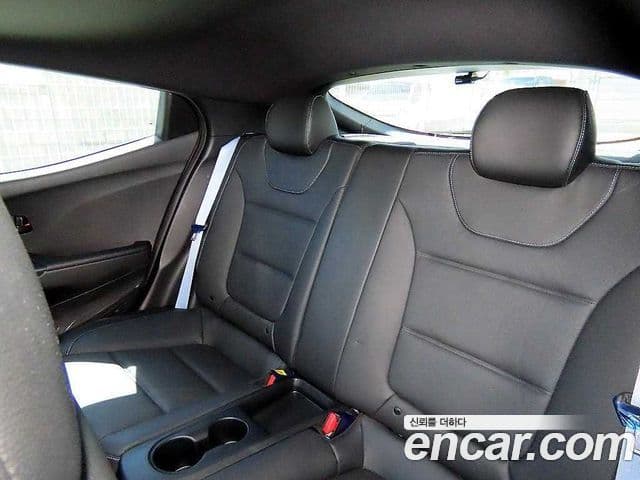 Hyundai Veloster 2019 — Şəkil 5/17