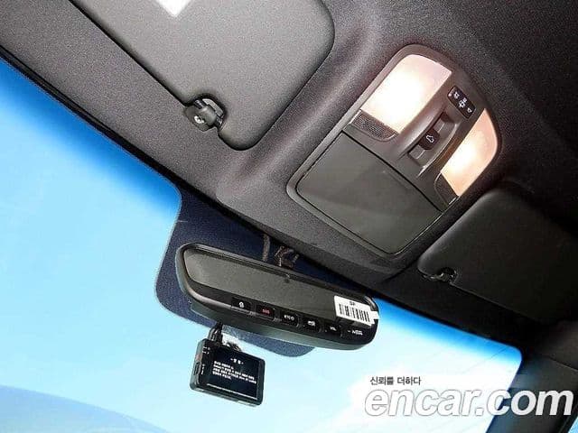 Hyundai Veloster 2019 — Şəkil 16/17