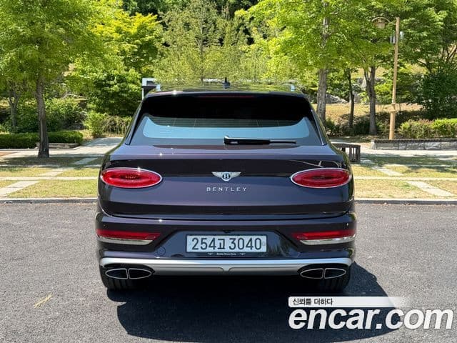 Bentley Bentayga 2024 — Şəkil 3/19
