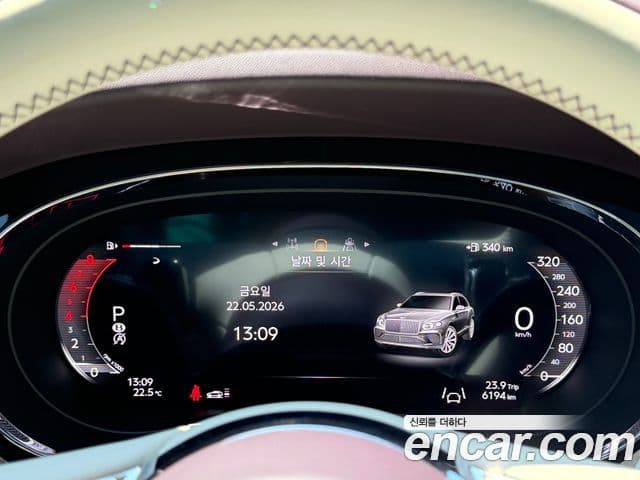 Bentley Bentayga 2024 — Şəkil 6/19