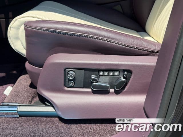 Bentley Bentayga 2024 — Şəkil 14/19