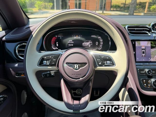 Bentley Bentayga 2024 — Şəkil 16/19
