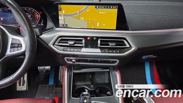 BMW X6 2021 — Photo 11/39
