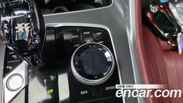 BMW X6 2021 — Photo 25/39