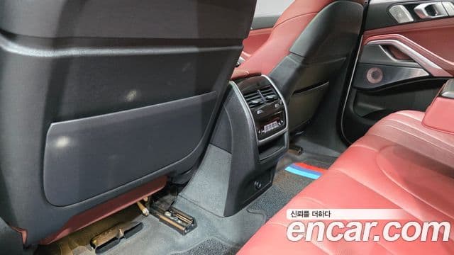BMW X6 2021 — Photo 34/39