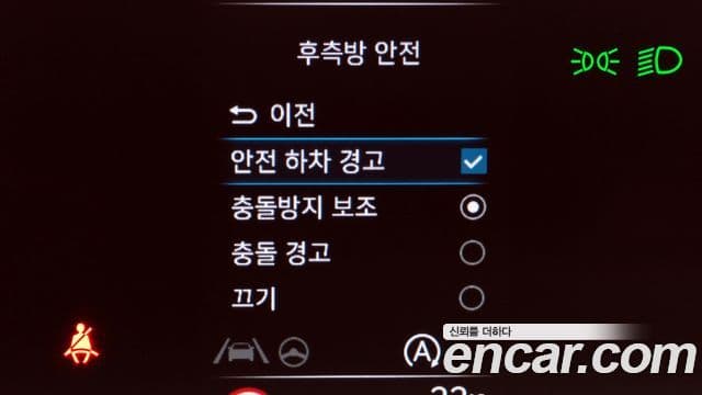 Hyundai Staria 2021 — Photo 6/33