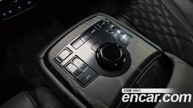 Genesis Electrified G80 2025 — ფოტო 14/20