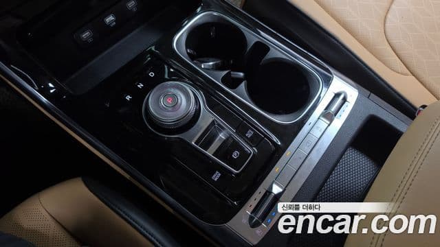 Kia Carnival 2021 — Фото 9/20