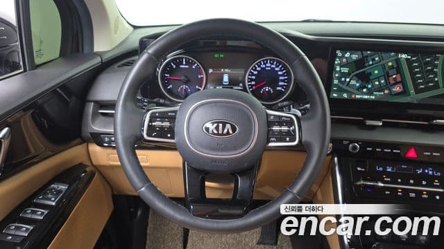 Kia Carnival 2021 — Фото 13/20