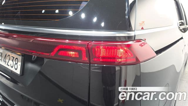 Kia Carnival 2021 — Şəkil 11/34