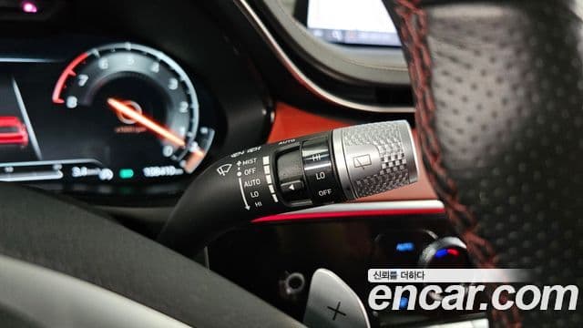 Genesis GV70 2021 — Photo 9/37