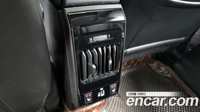 Jeep Compass 2022 — Фото 19/20