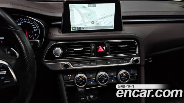 Genesis G70 2018 — Şəkil 13/20