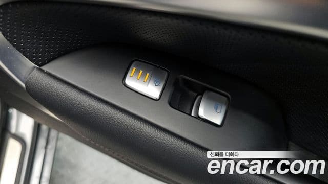 Genesis G70 2018 — Şəkil 17/20