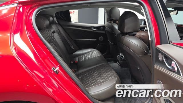 Kia Stinger 2021 — Şəkil 12/20