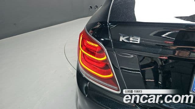 Kia The K9 2021 — Photo 8/36