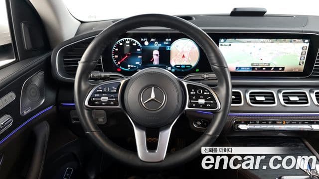 Mercedes-Benz GLE-Class 2023 — Фото 12/20