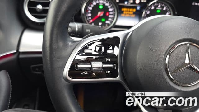 Mercedes-Benz E-Class 2019 — Şəkil 19/20