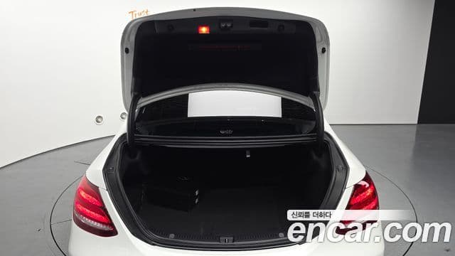 Mercedes-Benz E-Class 2019 — Şəkil 20/20