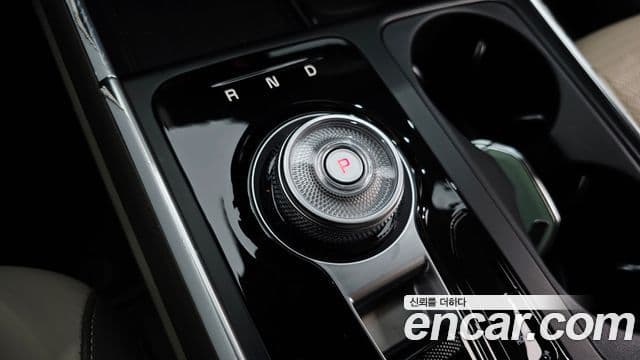 Kia Carnival 2025 — Photo 10/39