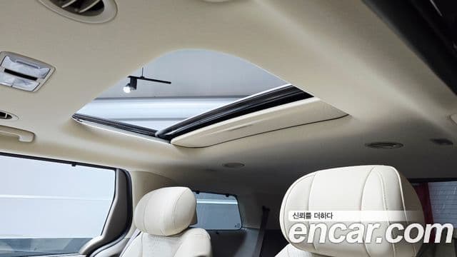 Kia Carnival 2025 — Photo 38/39