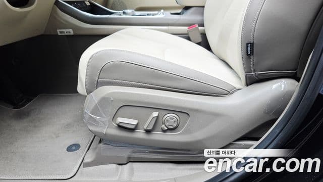 Kia Carnival 2025 — Photo 22/39