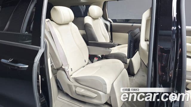 Kia Carnival 2025 — Photo 23/39