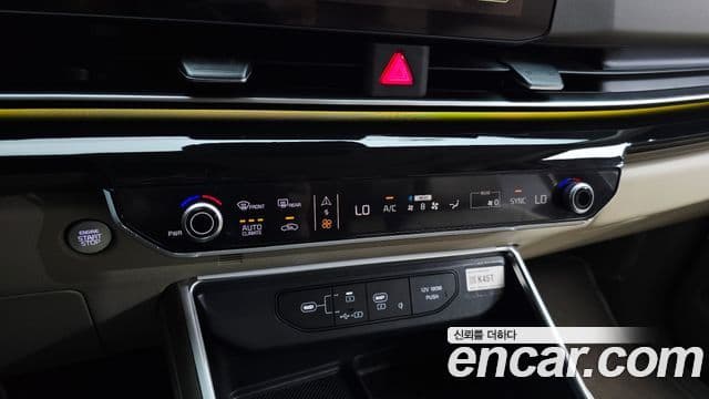 Kia Carnival 2025 — Photo 9/39