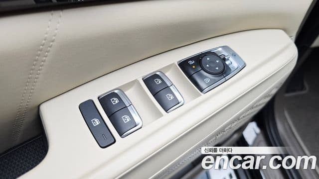 Kia Carnival 2025 — Photo 5/39
