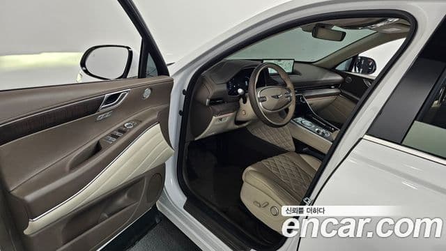 Genesis GV80 2022 — ფოტო 38/42