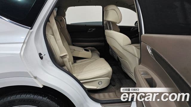 Genesis GV80 2022 — ფოტო 29/42