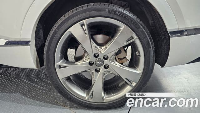 Genesis GV80 2022 — ფოტო 36/42