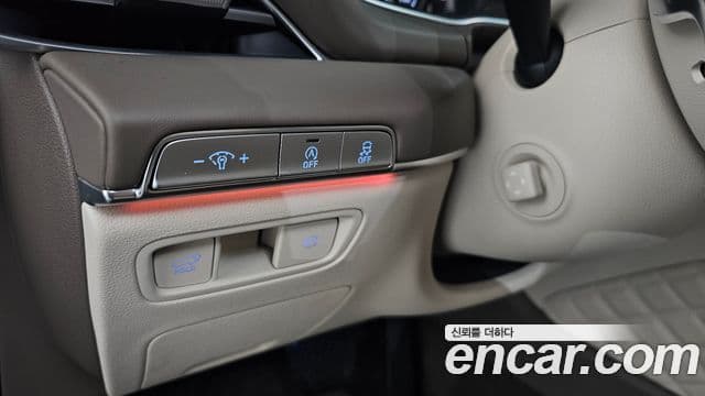 Genesis GV80 2022 — ფოტო 28/42