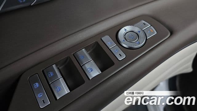 Genesis GV80 2022 — ფოტო 39/42
