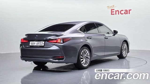 Lexus ES300h 2018 — Şəkil 2/20