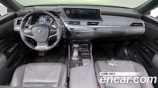 Lexus ES300h 2018 — Şəkil 7/20